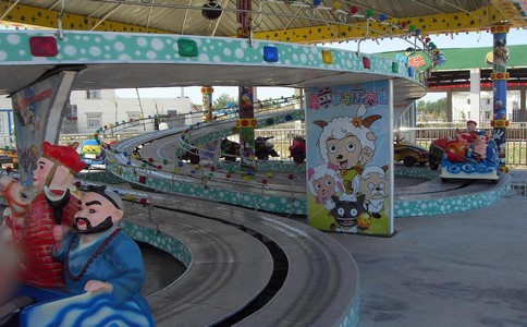 ��ͯ�Θ��O��İl(f��)չ���g